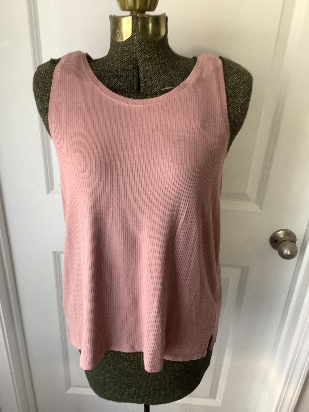 American Eagle soft and sexy ribbed tank top.